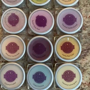 16 Large Scensty Samples- not used, fragrances as shown above